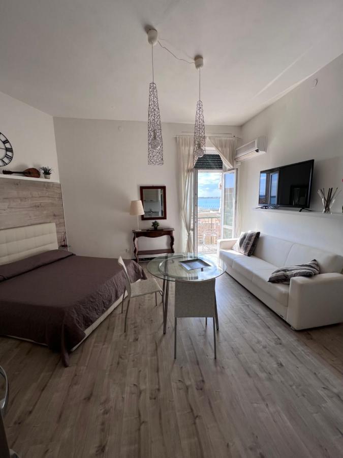 Marconi Sea View Apartments Syrakuzy Zewnętrze zdjęcie